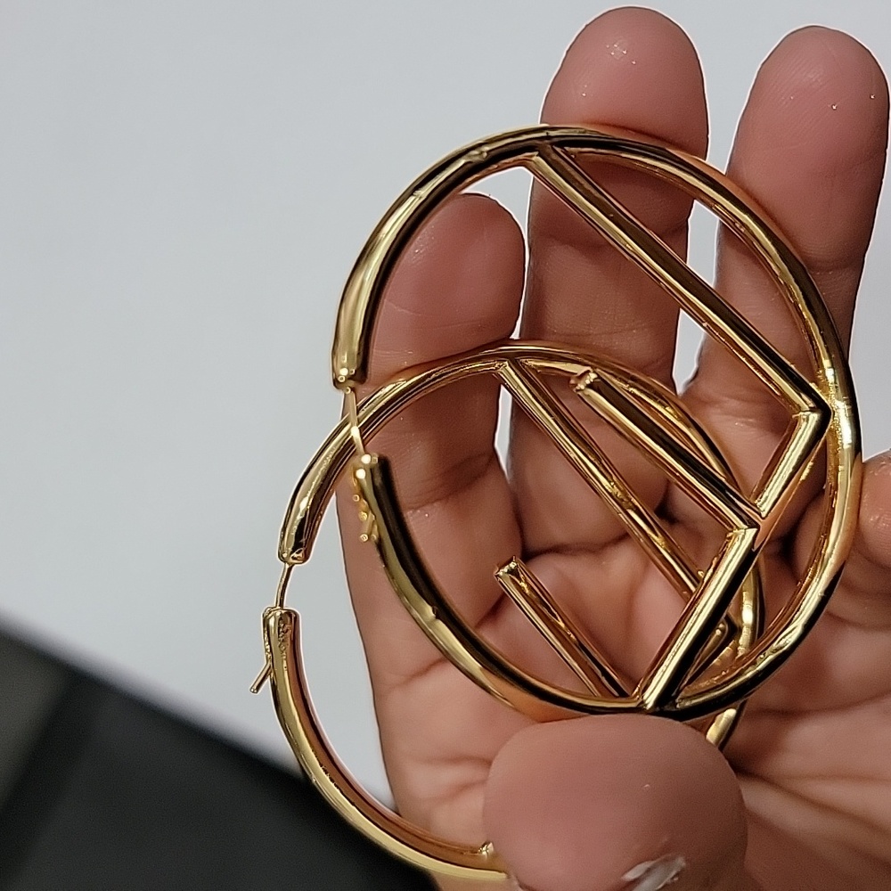 Large Fendi Hoop earrings - Picture 7 of 10